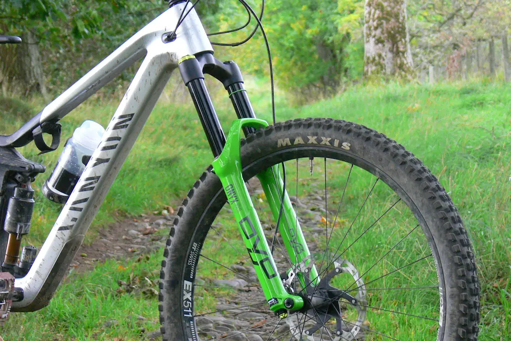 DVO Onyx D1 38